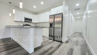 5050 Jones Dr in Lehigh Acres, FL - Building Photo - Building Photo