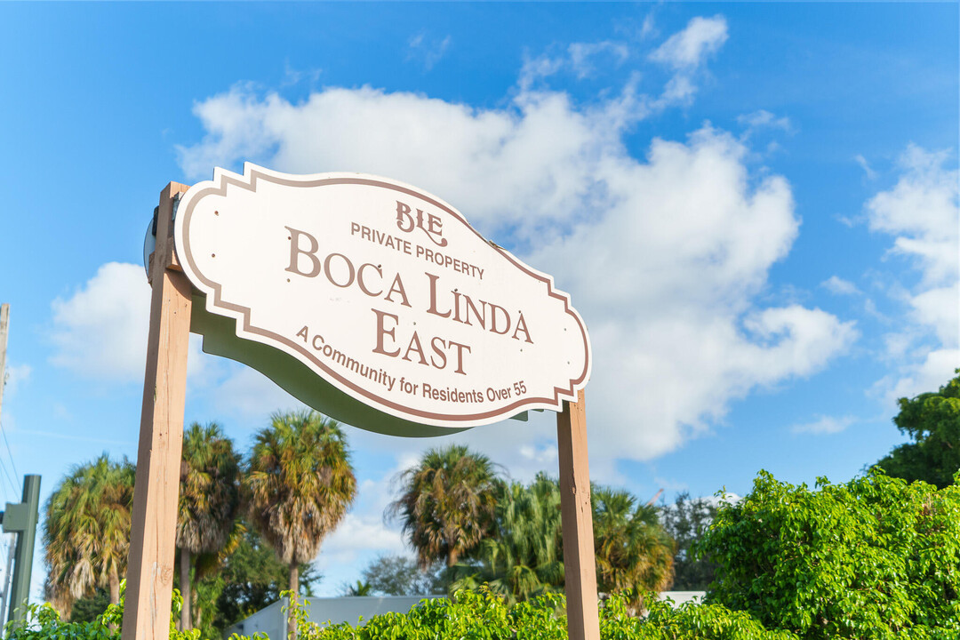 1000 NW 13th St in Boca Raton, FL - Building Photo