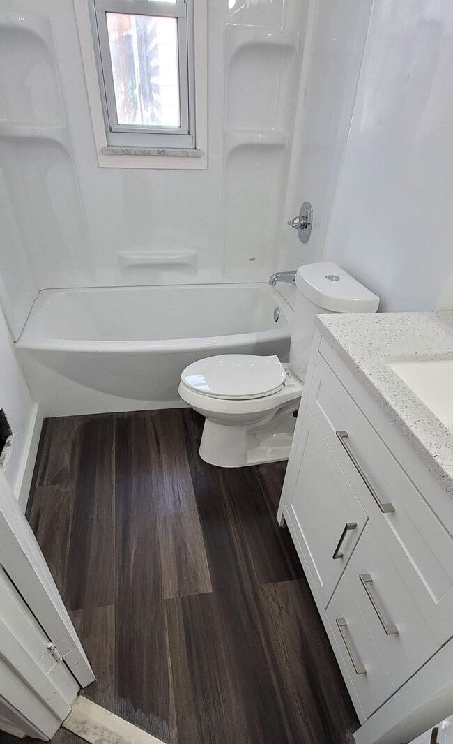 3405 Douglas Rd, Unit 3405 Douglas Rd