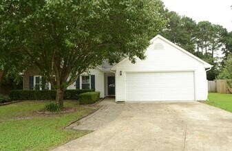 203 S Carlisle Ct in Jacksonville, NC - Building Photo - Building Photo