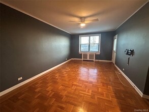 470 N Broadway in Yonkers, NY - Building Photo - Building Photo