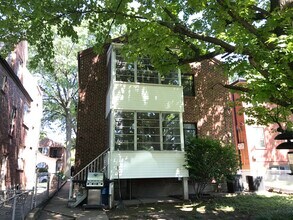 6266 Loran Avenue, Unit 6266 Loran Ave (Unit A) in St. Louis, MO - Foto de edificio - Building Photo