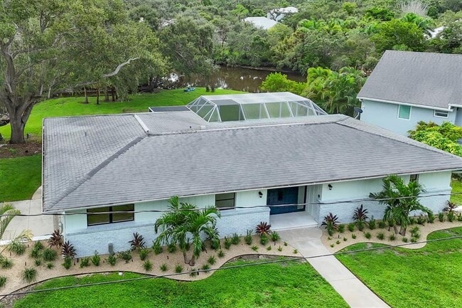 2460 Whippoorwill Cir in Sarasota, FL - Building Photo - Building Photo