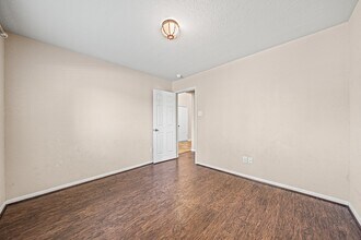 13914 Juniper Bend Ln in Cypress, TX - Foto de edificio - Building Photo