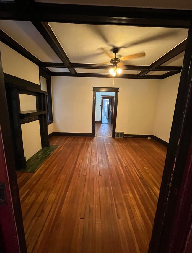 2020 Allen Ave, Unit 1stFloor in St. Louis, MO - Building Photo - Building Photo
