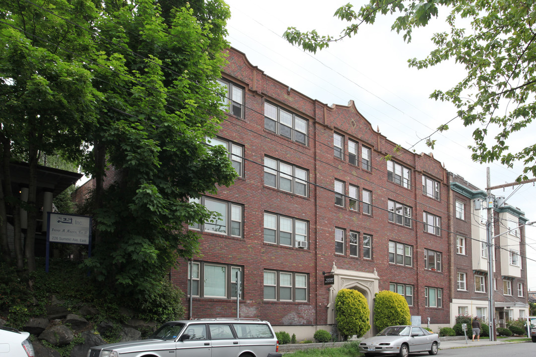 Blackstone 222 in Seattle, WA - Foto de edificio