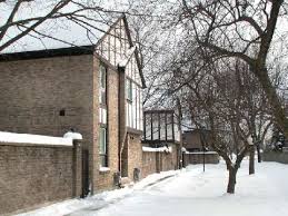 2 Dailing Gate in Toronto, ON - Building Photo