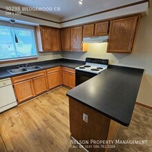 30298 Wedgewood cr in Roseville, MI - Building Photo - Building Photo