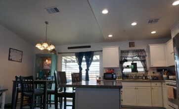 2304 Hacienda Pl in Arvin, CA - Building Photo - Building Photo