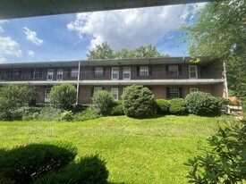 1757 S Arlington St in Akron, OH - Building Photo