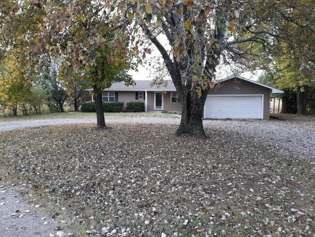 property at 13562 E 450 Rd