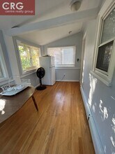 40 Plymouth St, Unit 2 in Cambridge, MA - Foto de edificio - Building Photo