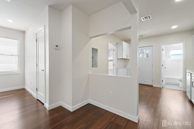 824 George St in Plainfield, NJ - Building Photo - Building Photo