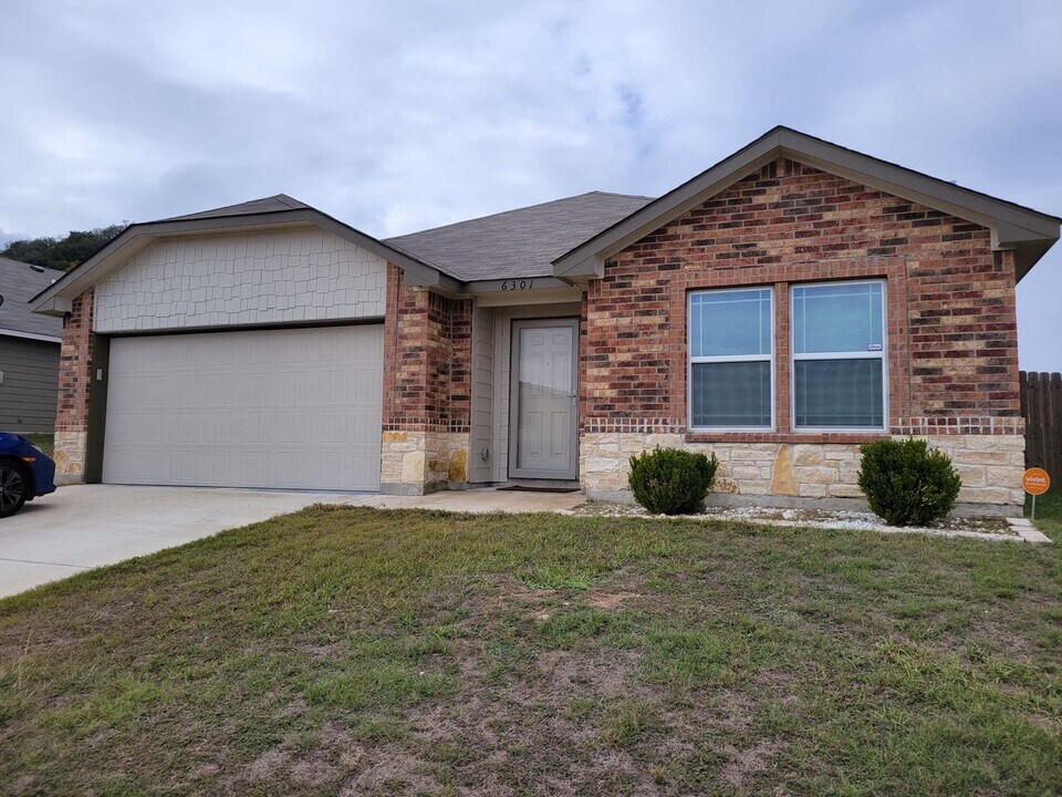 6301 Great Divide Rd in Killeen, TX - Building Photo