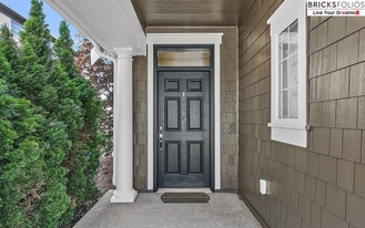 814 Mount Baker Pl NE in Renton, WA - Building Photo