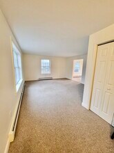 18 Melvin Ave, Unit B in Old Orchard Beach, ME - Building Photo - Building Photo