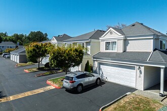 5401-5529 S 237Th Pl Pl in Kent, WA - Foto de edificio - Building Photo
