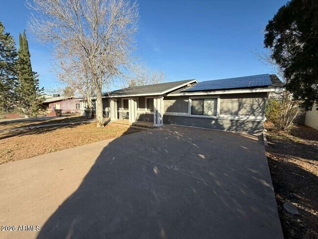 3110 E 13th St in Douglas, AZ - Building Photo - Building Photo