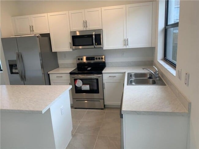 28730 SW 132nd Ct in Homestead, FL - Building Photo - Building Photo