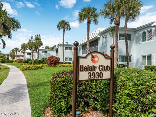 3930 Belair Ln in Naples, FL - Building Photo - Building Photo