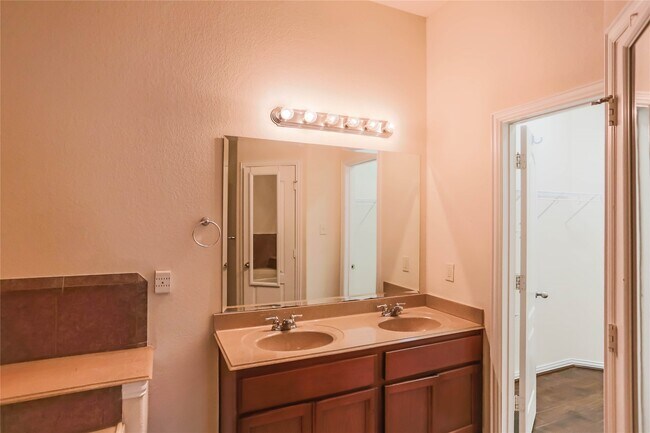 1327 Maple Ace Dr in Katy, TX - Building Photo - Building Photo