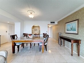 500 Three Islands Boulevard in Hallandale Beach, FL - Building Photo - Building Photo