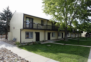 Dawson Square Apartments in Denver, CO - Building Photo