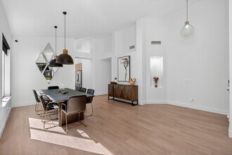 7449 E Whistling Wind Way in Scottsdale, AZ - Building Photo - Building Photo