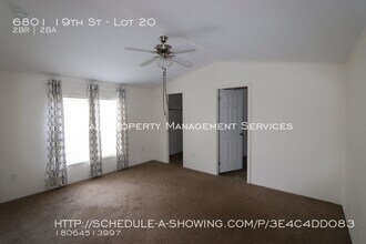 6801 19th St-Unit -Lot 20 in Lubbock, TX - Foto de edificio - Building Photo