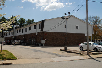 Pequannock Mini Mall Apartments in Pequannock, NJ - Building Photo - Building Photo