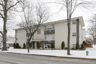 442 Jackson Blvd Apartments