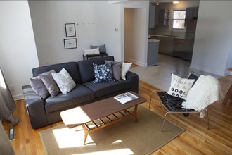 19 Meadowlands Dr W in Ottawa, ON - Building Photo - Building Photo