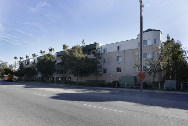 Park Plaza Senior Apartments in North Hollywood, CA - Building Photo - Building Photo