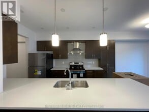 636 Cordelette Cir in Ottawa, ON - Building Photo - Building Photo