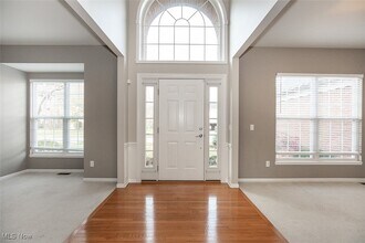 2553 Seton Dr in Avon, OH - Building Photo - Building Photo