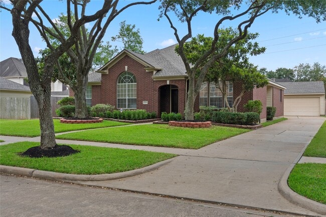 5214 Plantation Colony Dr in Sugar Land, TX - Building Photo - Building Photo