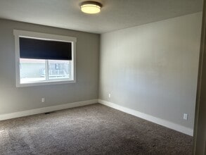 2001 Lake Hills Dr in Billings, MT - Building Photo - Building Photo
