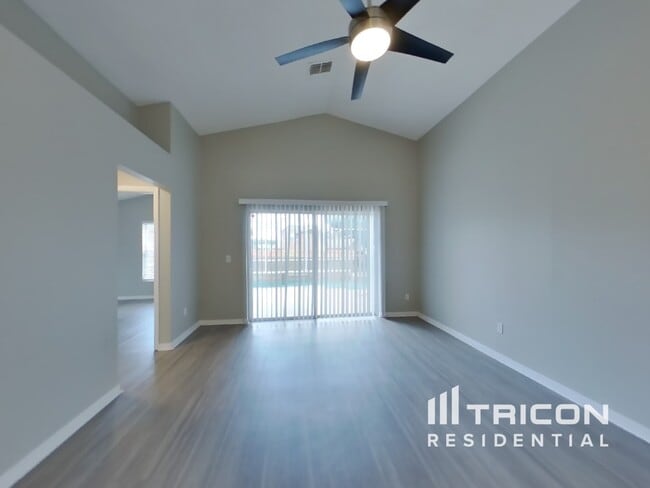 5740 Rywood Dr in Orlando, FL - Building Photo - Building Photo