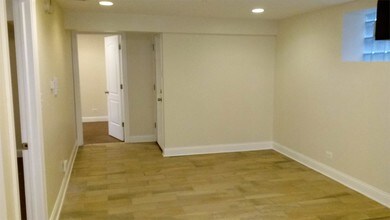 7154 S Francisco Ave-Unit -(VACANT) Garden in Chicago, IL - Building Photo - Building Photo