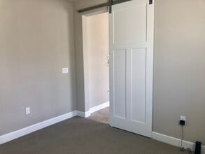 919 Perennial Ter, Unit 919 in Davis, CA - Building Photo - Building Photo