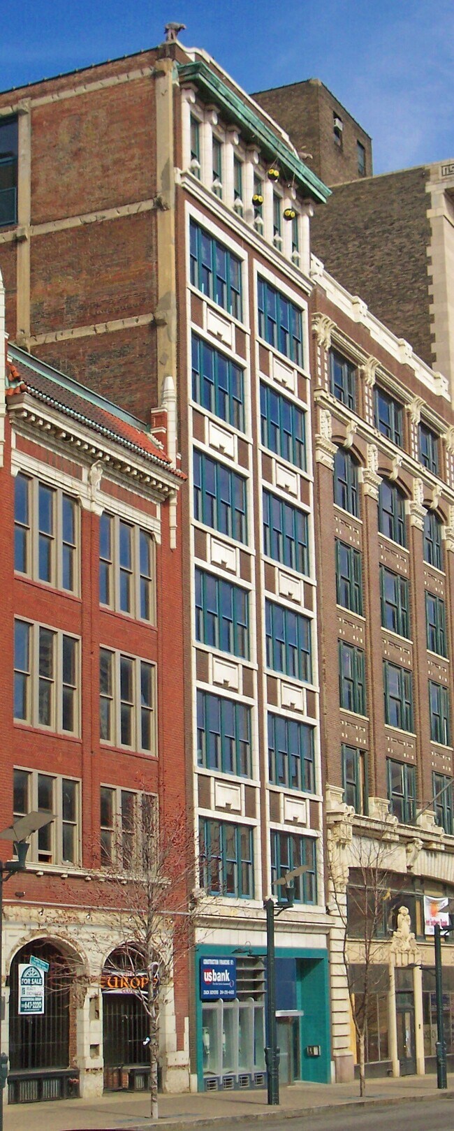 Paristyle Lofts in St. Louis, MO - Foto de edificio - Building Photo