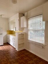 346 N Curson Ave, Unit 346 N Curson Ave in Los Angeles, CA - Building Photo - Building Photo