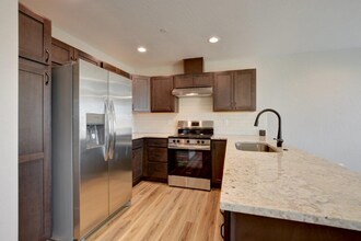 7435 Denman Ct in White City, OR - Building Photo - Building Photo