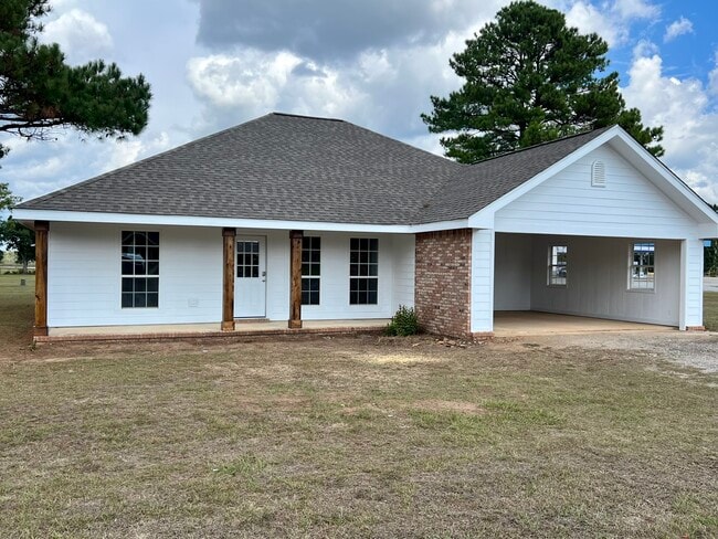 property at 113 Courtyard Ln