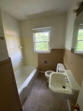 607 W Freeman St in Carbondale, IL - Building Photo - Building Photo