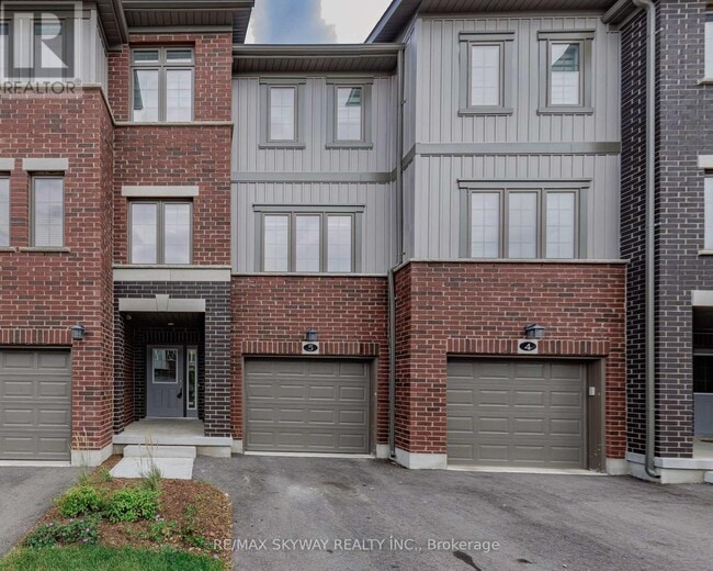 311-311 Woolwich St