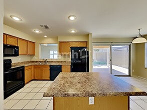 5041 W Kesler Ln in Chandler, AZ - Building Photo - Building Photo