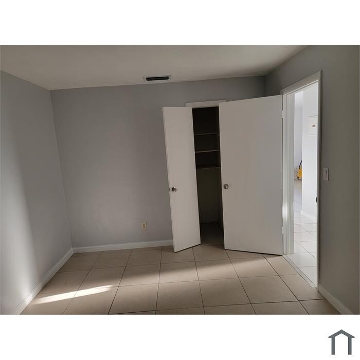 2924 NW 132nd Terrace-Unit -4 in Opa Locka, FL - Building Photo