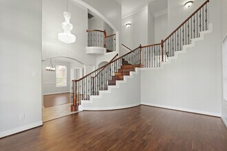 1706 Lakeside Enclave Dr in Houston, TX - Building Photo - Building Photo