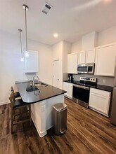 680 Naumann Dr in Leander, TX - Building Photo - Building Photo